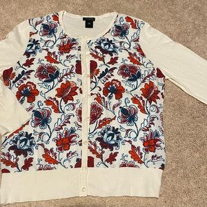 Ann Taylor White and Red Floral Cardigan. Size M